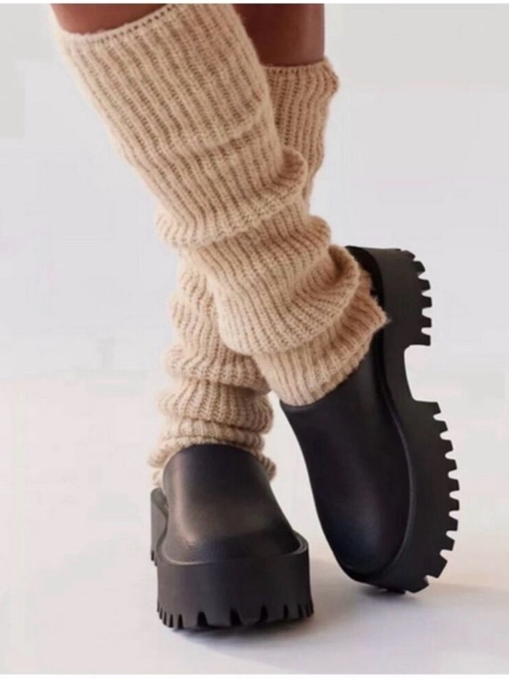 DV by Dolce Vita “Lexy” Lug-sole Platform Clog in Black Sz 9